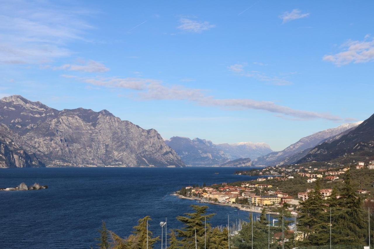 Villa Le Due Terrazze Brenzone sul Garda Exterior foto